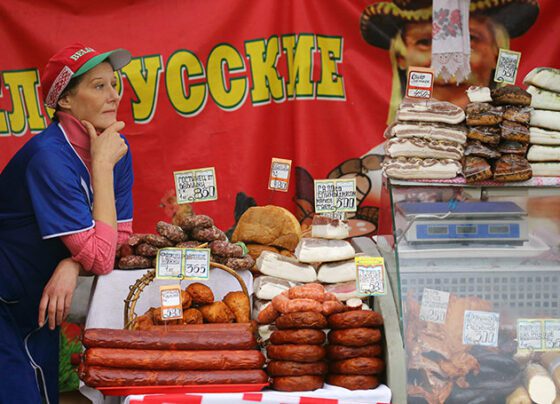 Белоруссия ввела ограничения на вывоз в Россию мяса, молочных продуктов и яиц