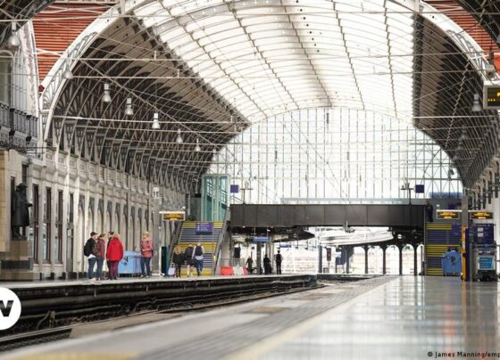 В Великобритании вновь массово бастуют железнодорожники – DW – 08.10.2022