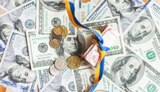 Курс доллара "ПриватБанк" удивил - сколько стоит доллар 22 октября — УНИАН