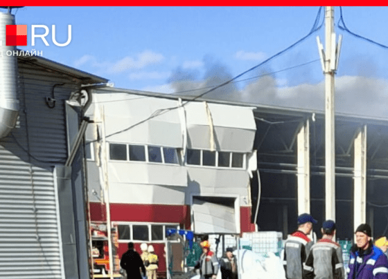 Очевидцы случившегося присылают в редакцию V1.RU фото с места происшествия