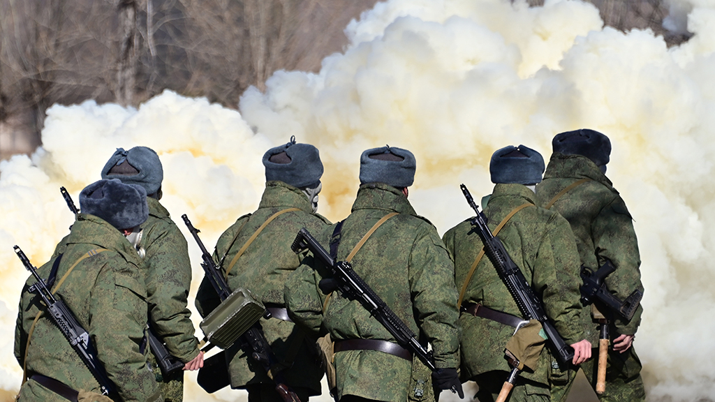 Что изменит военное положение в новых регионах и как повлияет на экономику