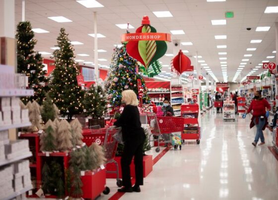 На Уолл-стрит предсказывают рост акций к концу года из-за ралли «Санта-Паузы»