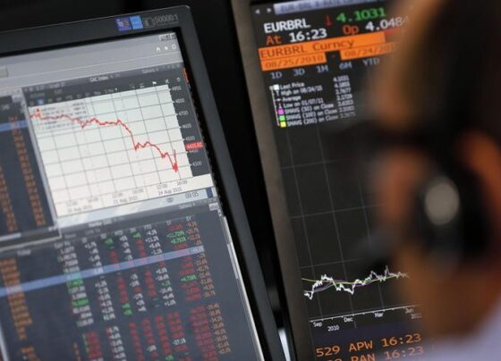 Фондовые индексы Азии снижаются на фоне протестов в Китае