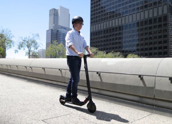 Акции Whoosh упали на 25% на третий день после IPO