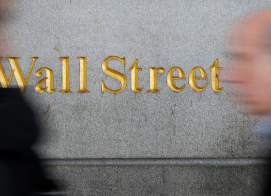 Рынок акций  США закрылся падением, Dow Jones снизился на 1,05%