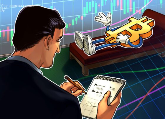 Can Bitcoin price hold $24K as stocks correlation hits lowest since 2021?