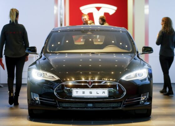 На Tesla наблюдается всплеск спроса через месяц после снижения цен