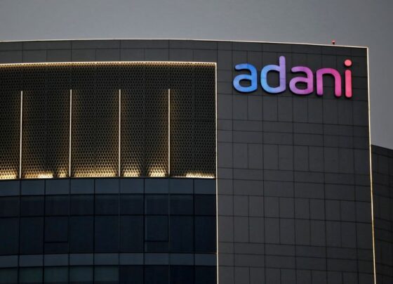 Акции Adani Group вернулись к росту