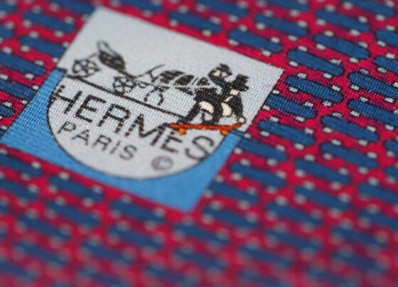 Акции предметов роскоши потеряли за день $30 млрд