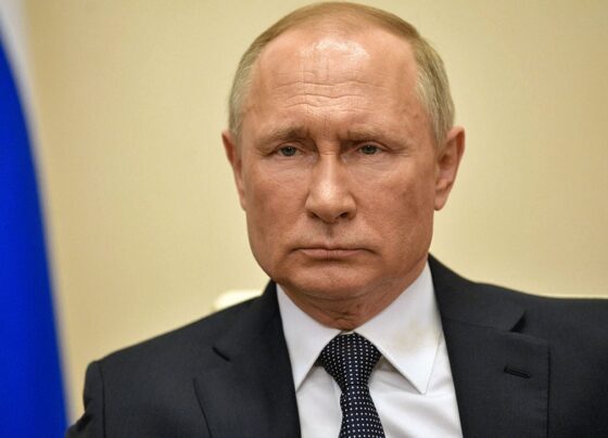 Дела в экономике все хуже и хуже: Путин признал, что принятые РФ меры не работают