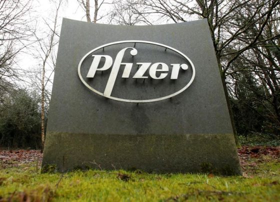 Pfizer: доходы, прибыль побили прогнозы в Q4
