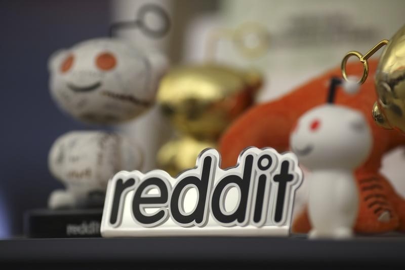 Reddit планирует провести IPO в марте От Investing.com