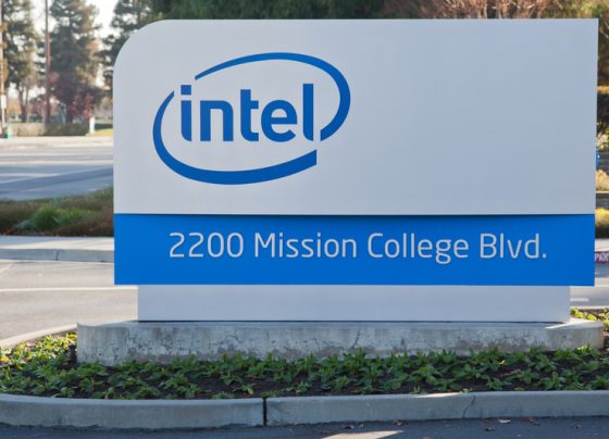 Акции Intel подешевели на 12% на финансовых прогнозах на первый квартал