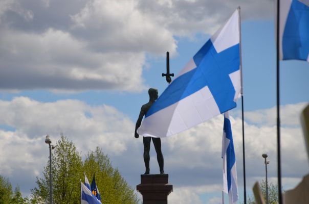 в Финляндии волна банкротств и очереди за пайком. Новости Финляндии. Новости. Новости сегодня — EADaily