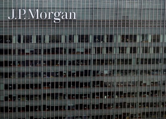 JPMorgan: доходы, прибыль побили прогнозы в Q4