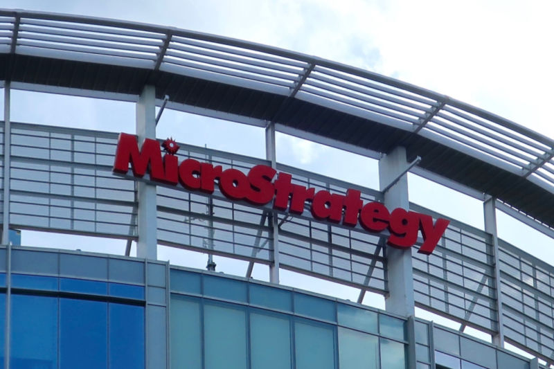 MicroStrategy увеличивает запасы биткоина до 439 000 От Investing.com