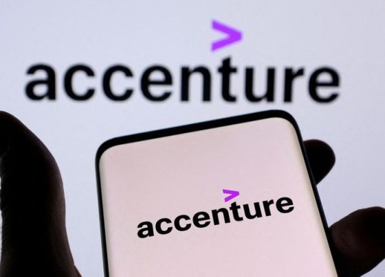 &copy; Reuters Accenture: доходы побили прогнозы, прибыльa оказался ниже прогнозов в Q2