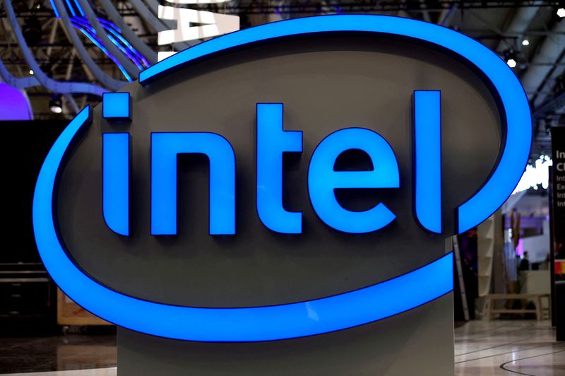 Пессимизм инвесторов Intel сводит на нет $27 млрд стоимости компании От Investing.com