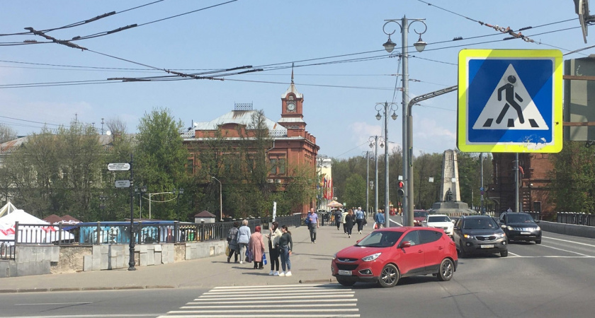 Срочно забирайте деньги из этих банков: экономист предостерег всех россиян