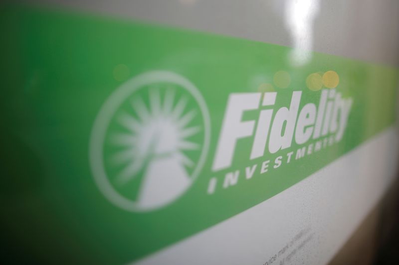 Фонд Fidelity сократил свою долю в сети X на 5,7% в феврале От Investing.com