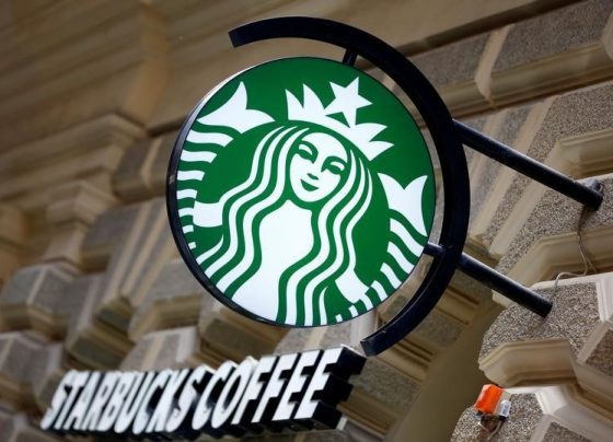 &copy; Reuters.  Starbucks: доходы, прибыль оказались ниже прогнозов в Q2