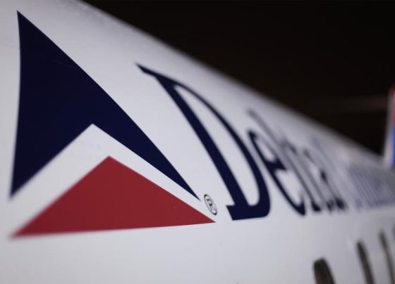 &copy; Reuters.  Delta Air Lines: доходы, прибыль побили прогнозы в Q1