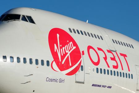 SEC подала в суд по поводу фиктивной помощи Virgin Orbit на $200 млн От Investing.com