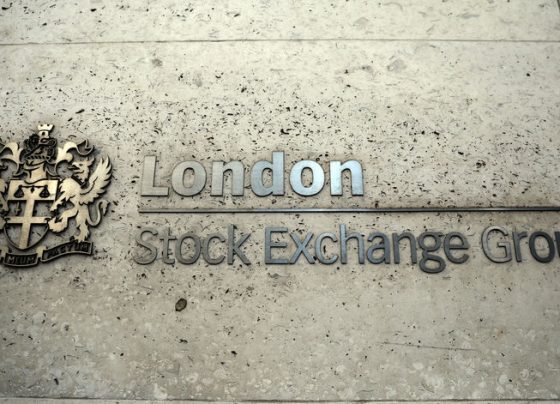 &copy; Reuters.  Рынок акций  Великобритании закрылся ростом, Investing.com Великобритания 100 прибавил 0,10%