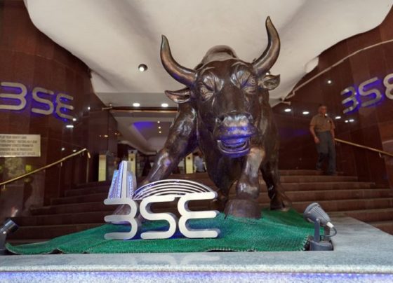 &copy; Reuters Рынок акций  Индии закрылся ростом, Nifty 50 прибавил 0,35%