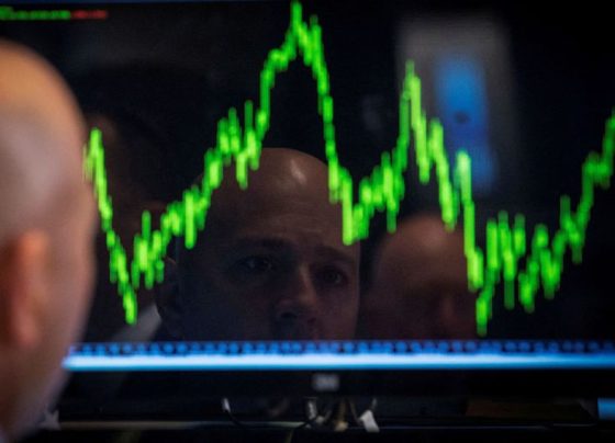 &copy; Reuters Рынок акций  Канады закрылся ростом, S&amp;P/TSX Composite прибавил 0,89%