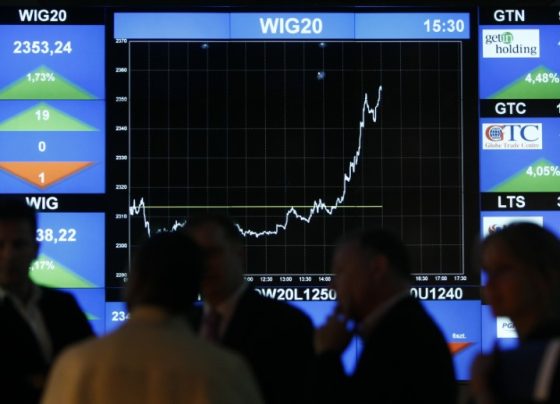&copy; Reuters Рынок акций  Польши закрылся ростом, WIG30 прибавил 0,38%